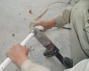 渝中漏水维修电话